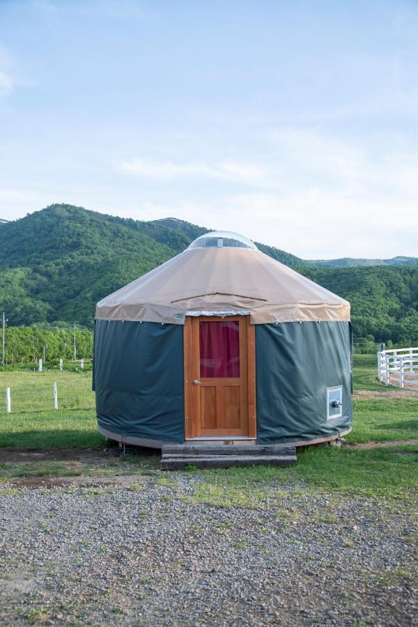 Margo'S Garden Farmstay, Kiroro อาคาอิกาวะ ภายนอก รูปภาพ